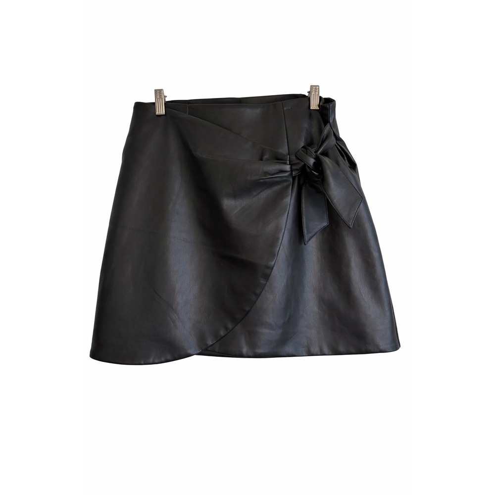 NWT LOFT Faux Leather Wrap Mini Skirt 8P Black Bow Office Siren MSRP $80